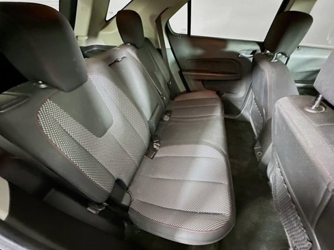 Used 2017 Chevrolet Equinox LS image 30