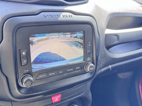 Used 2017 Jeep Renegade Trailhawk image 16