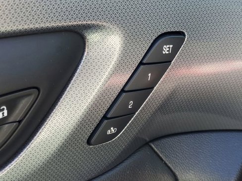 Used 2019 Chevrolet Traverse Premier w/ Redline Edition image 12