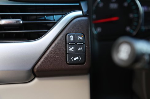 Used 2016 Chevrolet Suburban LTZ image 36