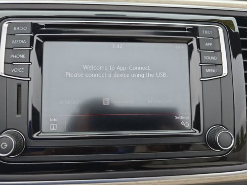 Used 2018 Volkswagen Beetle 2.0T Coast w/ Coast Lighting Package image 23