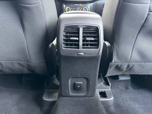 Used 2020 Ford Escape SE image 22