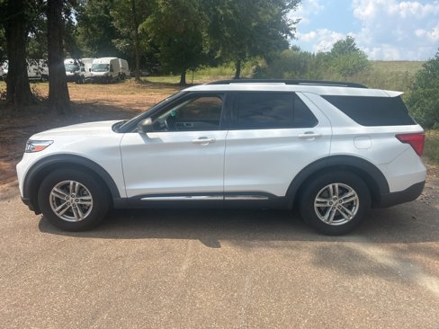Used 2021 Ford Explorer XLT image 5