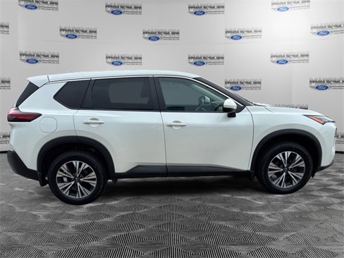 Used 2022 Nissan Rogue SV image 6