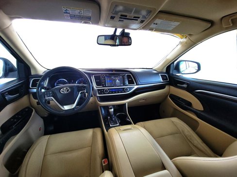 Used 2014 Toyota Highlander Limited image 28