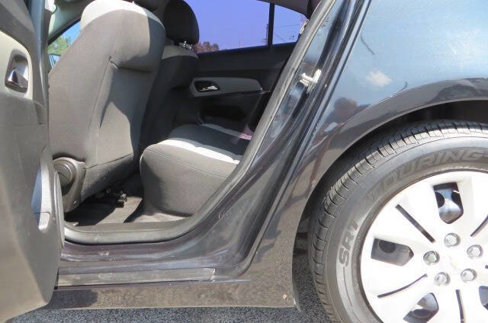 Used 2013 Chevrolet Cruze LS image 14