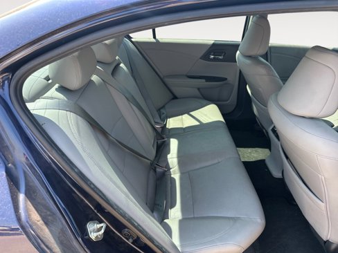 Used 2017 Honda Accord EX-L image 13
