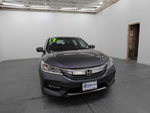 Used 2017 Honda Accord EX image 3