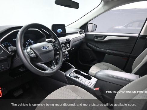 Used 2022 Ford Escape SE w/ SE Sport Appearance Package image 7