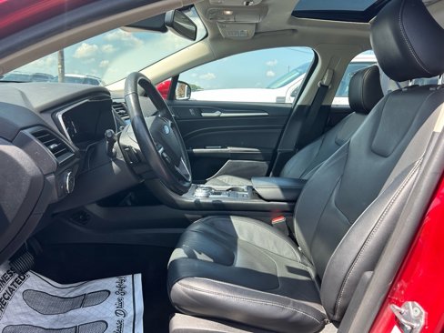 Used 2020 Ford Fusion Titanium image 13