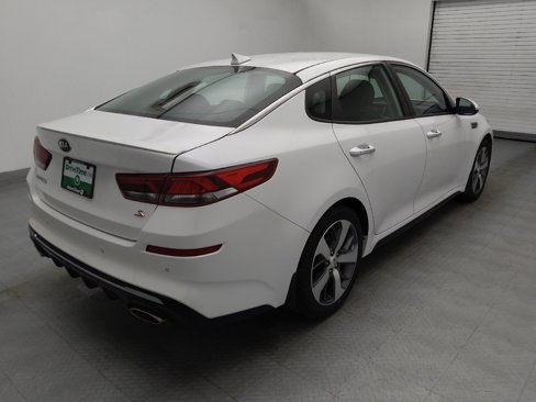 Used 2019 Kia Optima S image 9