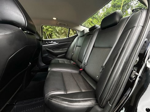 Used 2017 Nissan Maxima 3.5 SV image 30