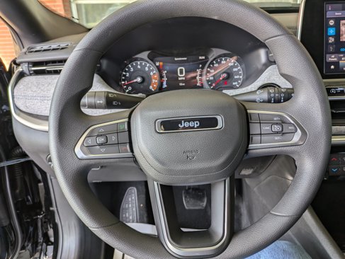 New 2025 Jeep Compass Sport image 14