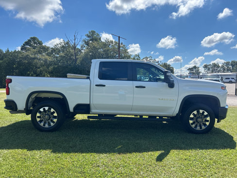 Used 2022 Chevrolet Silverado 2500 Custom w/ Custom Convenience Package image 5