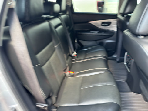 Used 2017 Nissan Murano Platinum image 14