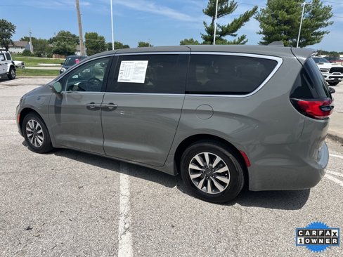 Used 2022 Chrysler Pacifica Touring-L image 21