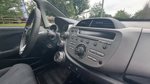 Used 2010 Honda Fit Sport image 36