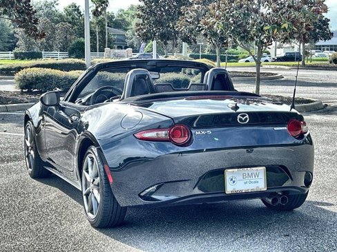 Used 2022 MAZDA MX-5 Miata Grand Touring w/ Weather Package image 11