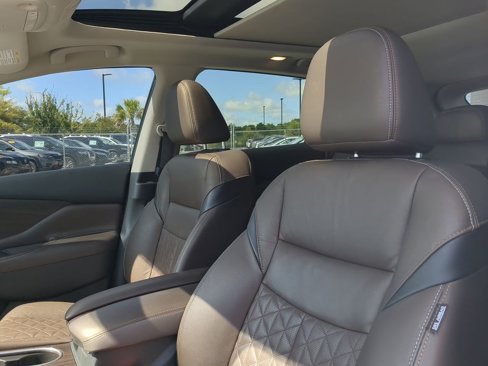 Used 2021 Nissan Murano Platinum image 16