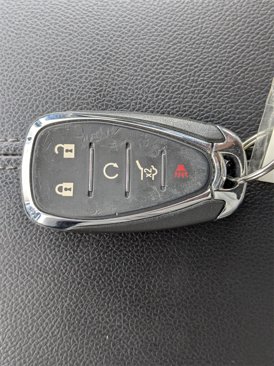 Used 2018 Chevrolet Equinox Premier image 25