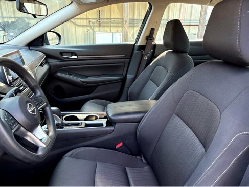 Used 2024 Nissan Altima 2.5 SV image 17