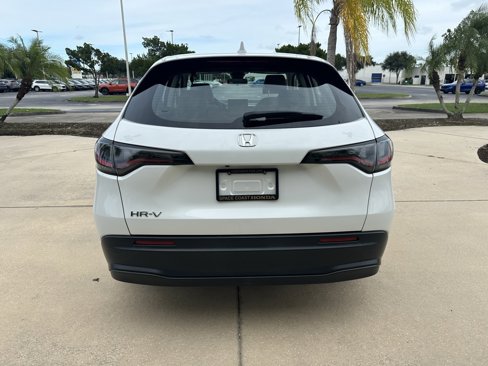 Used 2023 Honda HR-V LX image 5