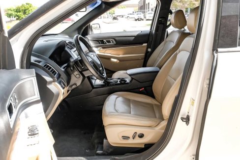 Used 2016 Ford Explorer Limited image 4