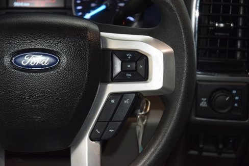 Used 2020 Ford F250 XLT w/ XLT Premium Package image 32
