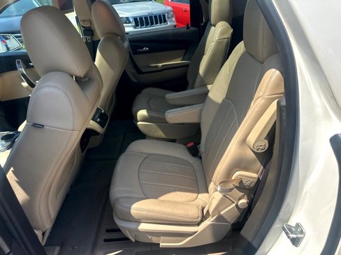 Used 2012 GMC Acadia Denali image 24