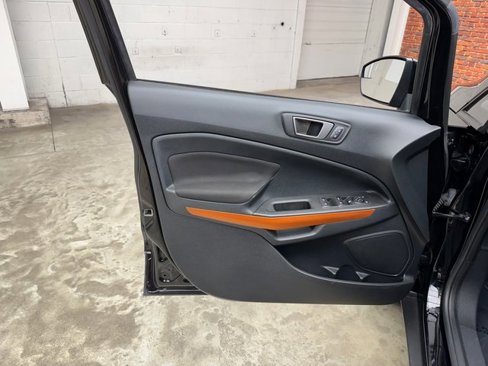 Certified 2021 Ford EcoSport SE w/ SE Appearance Package image 10