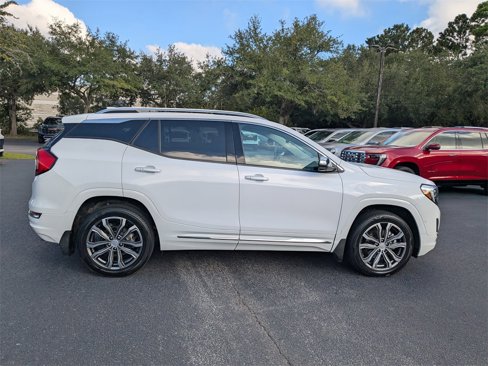 Used 2019 GMC Terrain Denali w/ Advanced Safety Package image 3