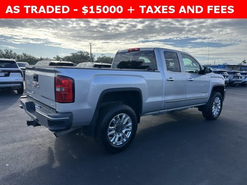 Used 2015 GMC Sierra 2500 SLT w/ Suspension Package, Off-Road image 6