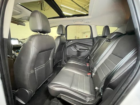 Used 2016 Ford Escape SE w/ SE Leather Comfort Package image 29
