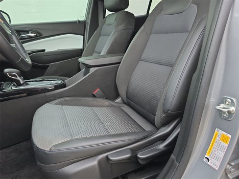 Certified 2024 Chevrolet Trax LT w/ Driver Confidence Package image 20