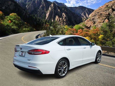 Used 2020 Ford Fusion Titanium image 3