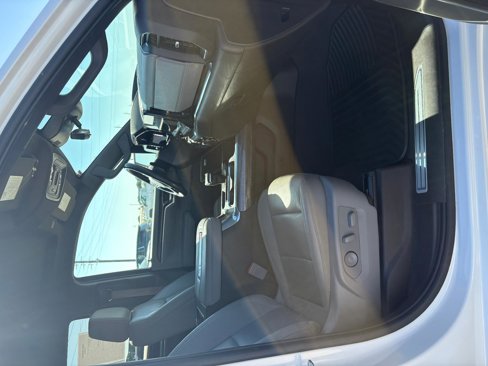 Used 2022 Chevrolet Silverado 1500 LTZ w/ Technology Package image 18
