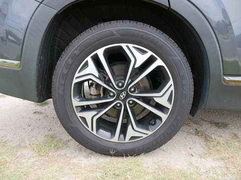 Used 2020 Hyundai Santa Fe Limited image 11