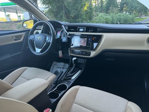 Used 2017 Toyota Corolla L image 25