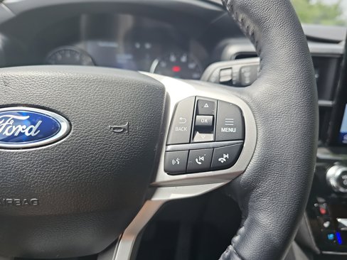 Used 2023 Ford Explorer Limited w/ Limited Technology Package image 20