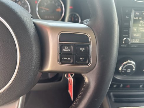 Used 2014 Jeep Patriot Limited image 13