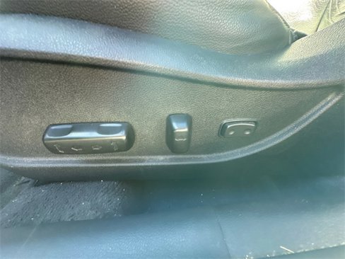 Used 2013 Hyundai Elantra Limited w/ Technology Pkg image 14