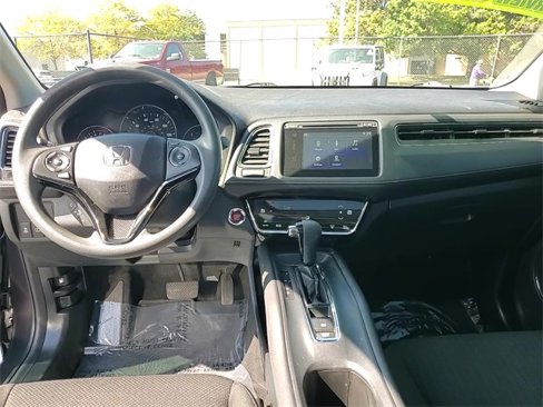 Used 2018 Honda HR-V EX image 12
