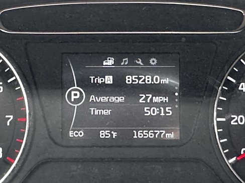 Used 2017 Kia Sorento LX w/ LX Convenience Package image 13