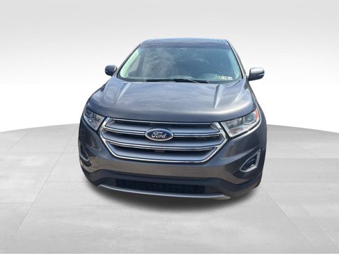 Used 2018 Ford Edge Titanium w/ Equipment Group 301A image 5