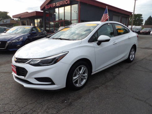 Used 2018 Chevrolet Cruze LT w/ Convenience Package image 1