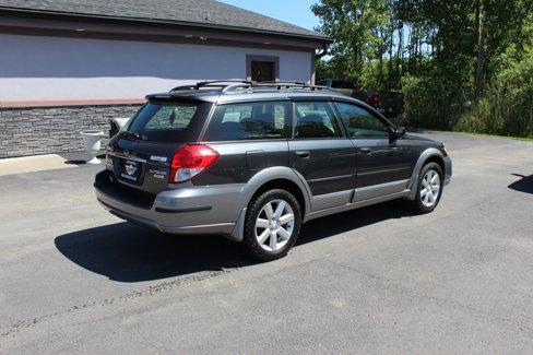 Used 2009 Subaru Outback 2.5i Special Edition image 4