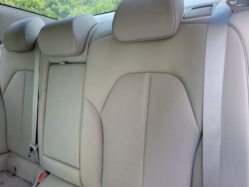 Used 2021 Genesis G70 2.0T image 19