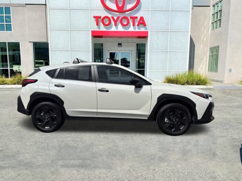 Used 2024 Subaru Crosstrek 2.0i image 10