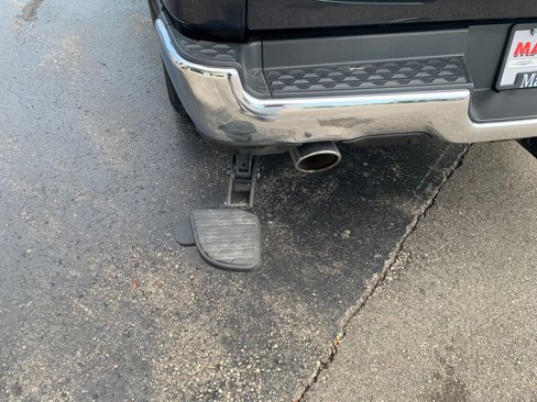 Used 2020 RAM 1500 Laramie image 12