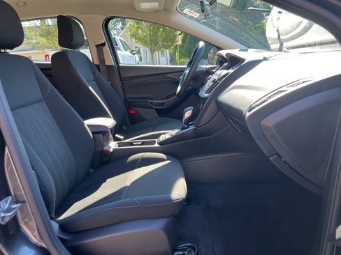Used 2018 Ford Focus SE image 23